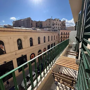https://valguarnera-suites-apartments.sicilyhotelsitaly.net