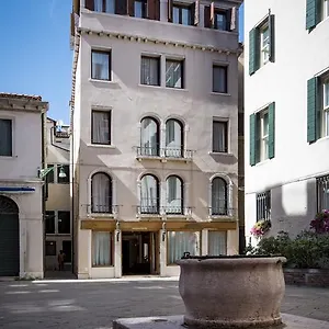 https://anastasia-venice.hotelinveneto.com